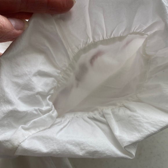 beachlunchlounge Off the Shoulders  Blouse with Red Embroidery - Picture 6 of 9